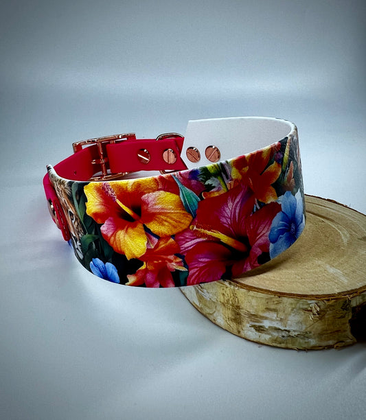 Duo Collar graphic hibiscus hunter